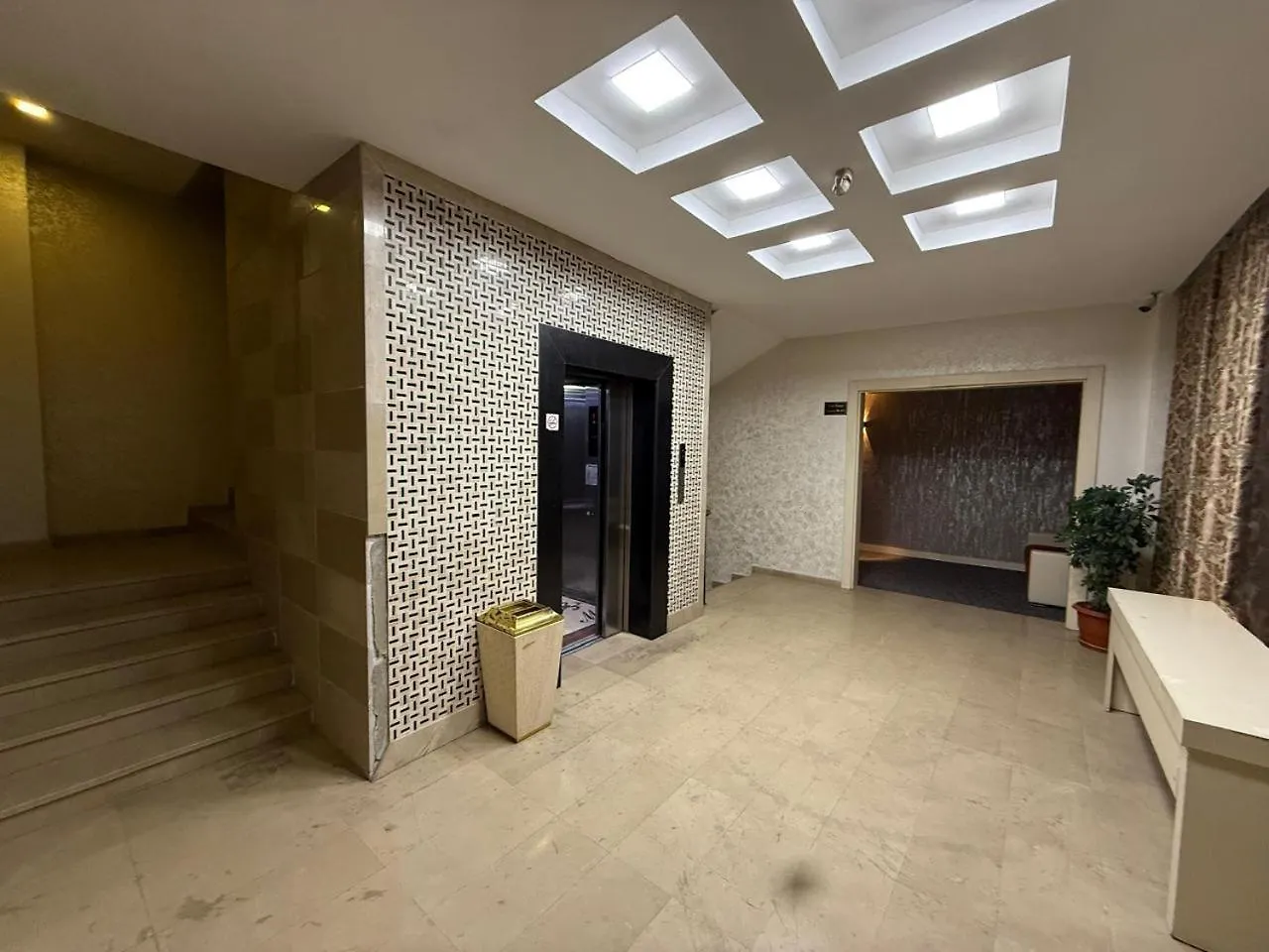 Black Mont Inn Hotel Bakoe 4*,  Azerbeidzjan