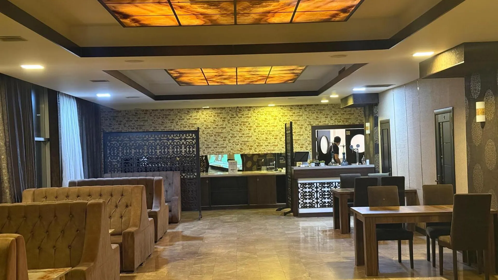 Black Mont Inn Hotel Bakoe
